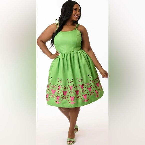 Unique Vintage Disney Neon Green Mickey Cut Out Swing Dress 4X NWT - Picture 1 of 15